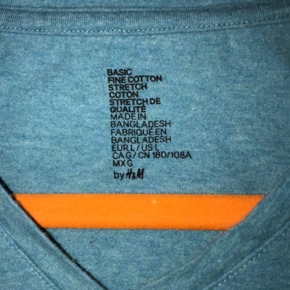 Men’s Basic T-shirt - Picture 2 of 3